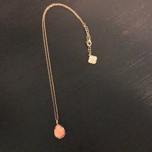 Kendra Scott necklace